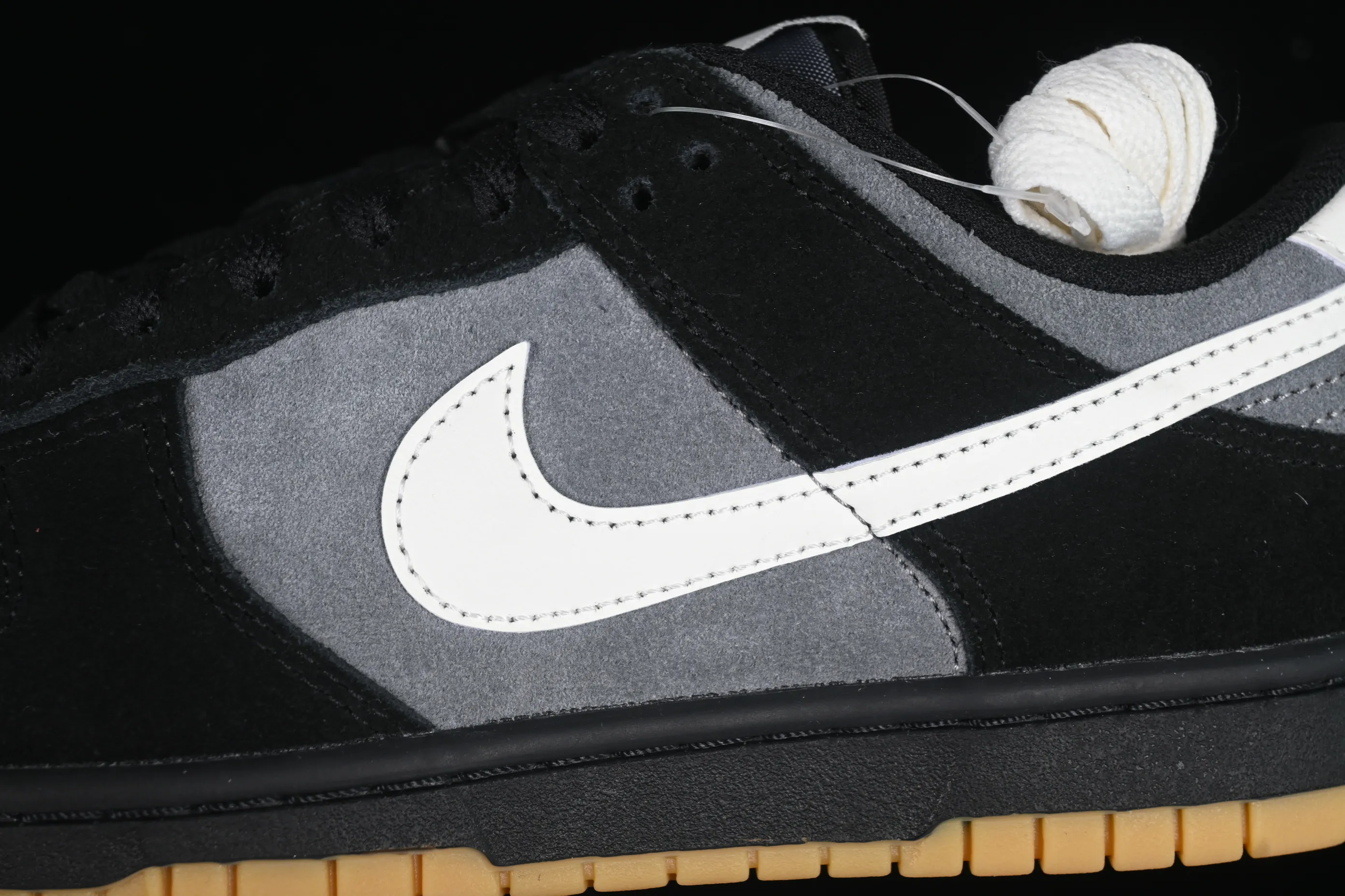 All categories Nk SB Dunk series Nk SB Dunk Low low-top sneakers Nk Dunk Low black and gray color low-top casual sneakers HQ1931-001